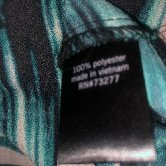 Sleeveless top - Picture 7 of 9